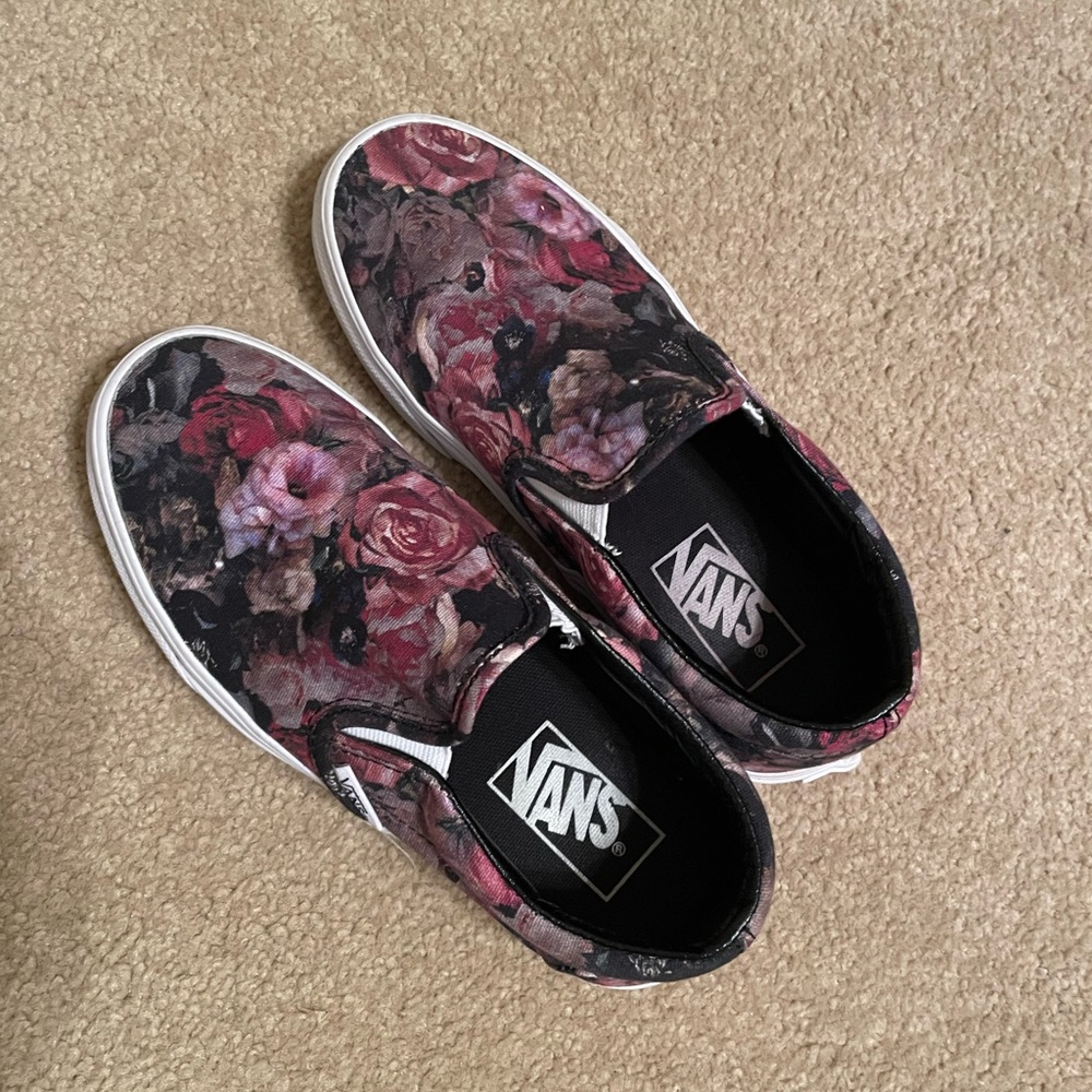 Vans floral pattern, womens size 5